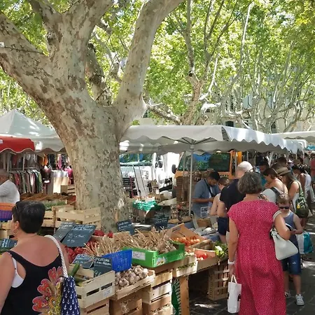 Alojamento de Acomodação e Pequeno-almoço Maison Des Arts Uzès